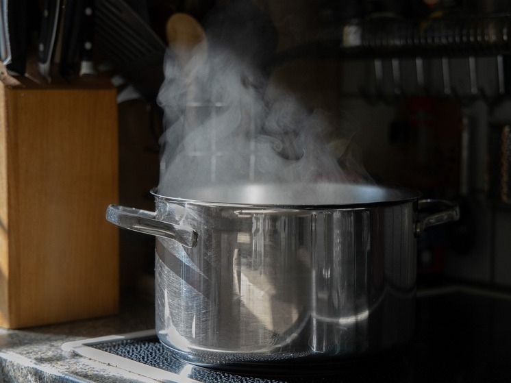 A resident of the Moscow region sent his partner to neurosurgery with a pan on the head
