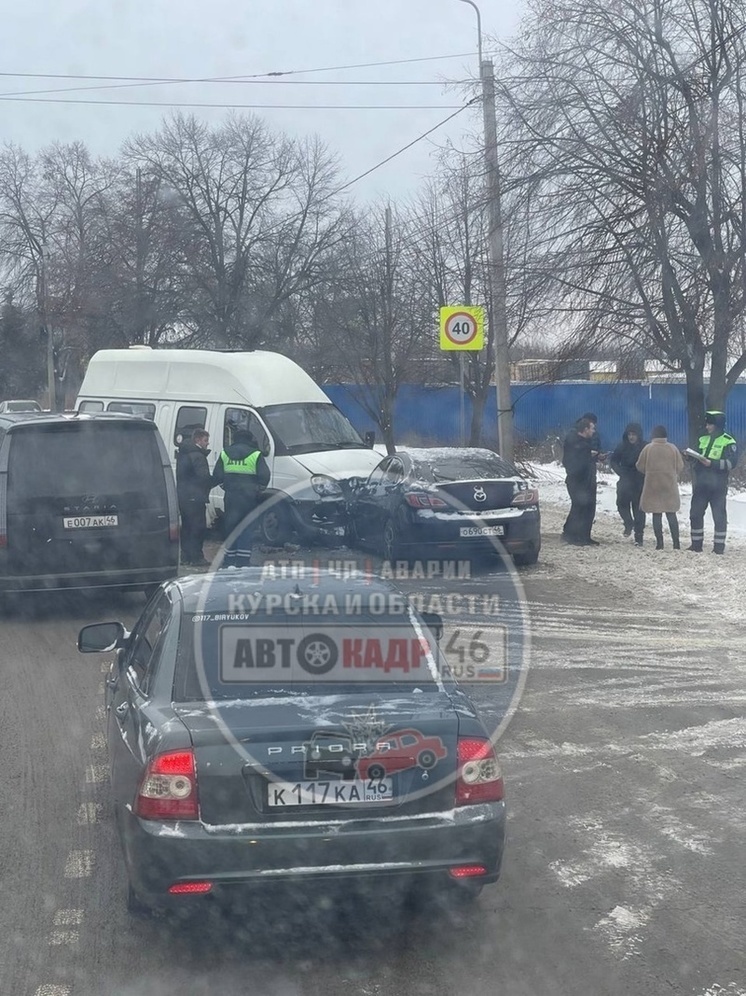 В Курске серьезное ДТП на ПЛК собрало огромную автомобильную пробку