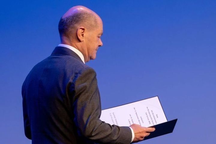 German Chancellor Olaf Scholz became the most unpopular head of government in German history