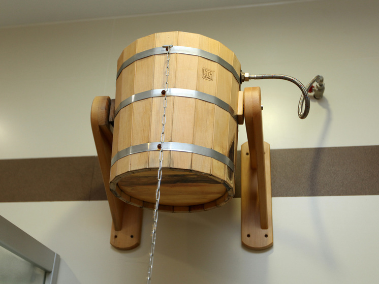 В банном комплексе Подольска установили скульптуру Бахуса