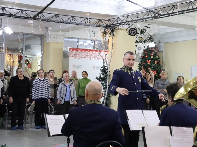 В культурном центре «Соломбала-Арт» отметили День героев Отечества