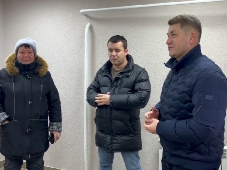 Мэр Белгорода осмотрел несколько бытовок Белгорблагоустройства после ремонта