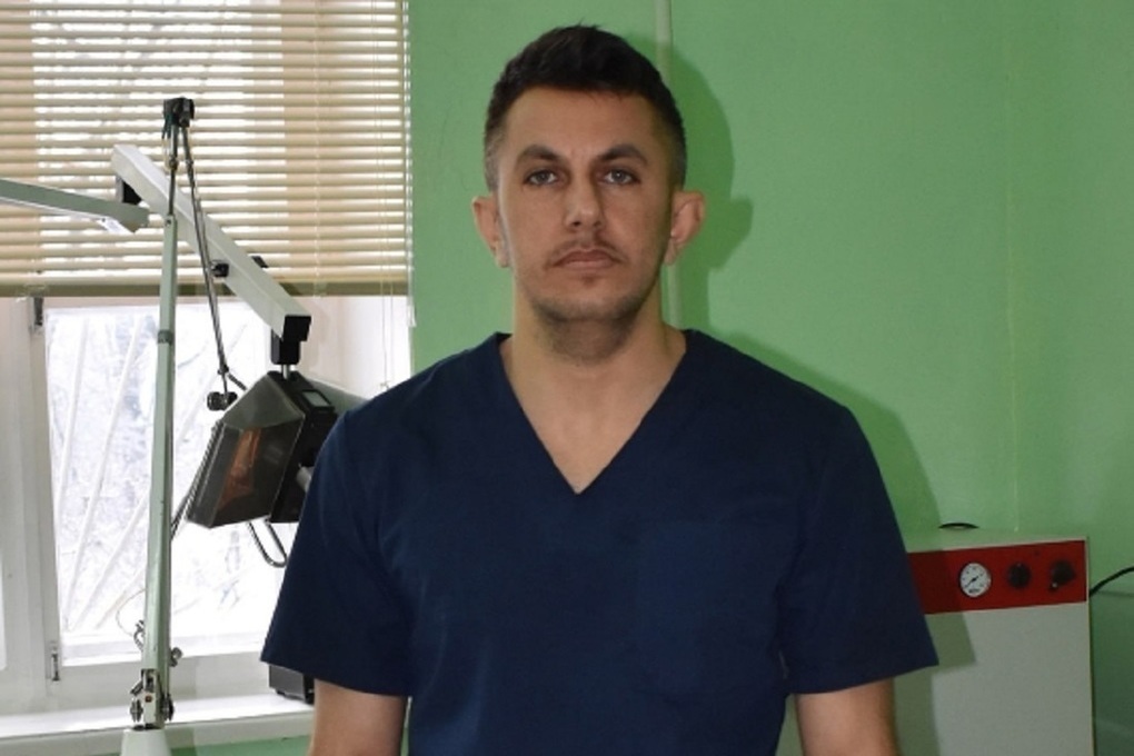 В Знаменскую ЦРБ устроился врач из Сирии