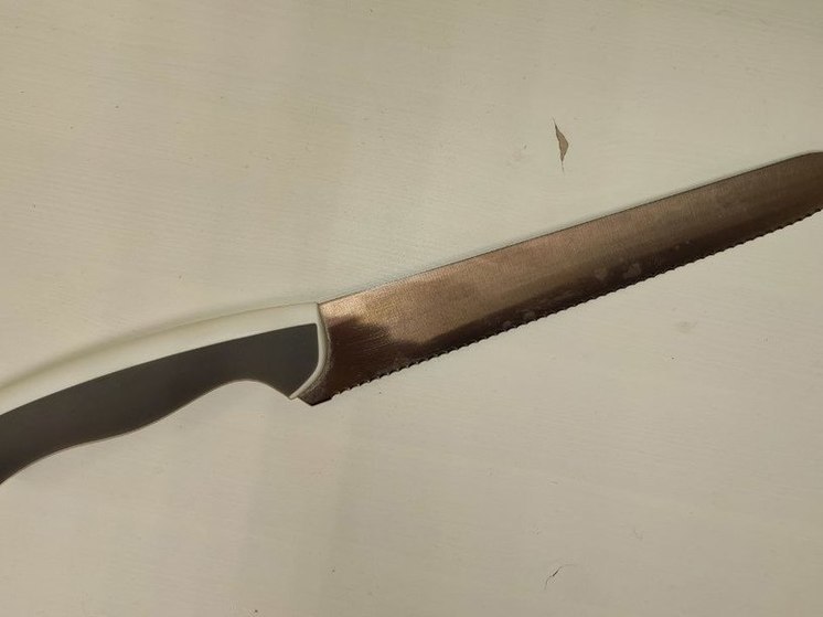 В Мурманске девушка ударила сожителя кухонным ножом