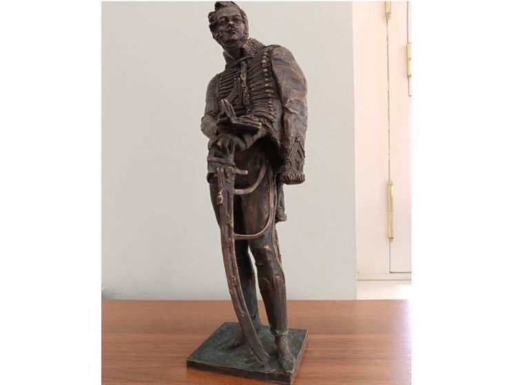 В Смоленский музей Хмелита поступили две знаковые скульптуры