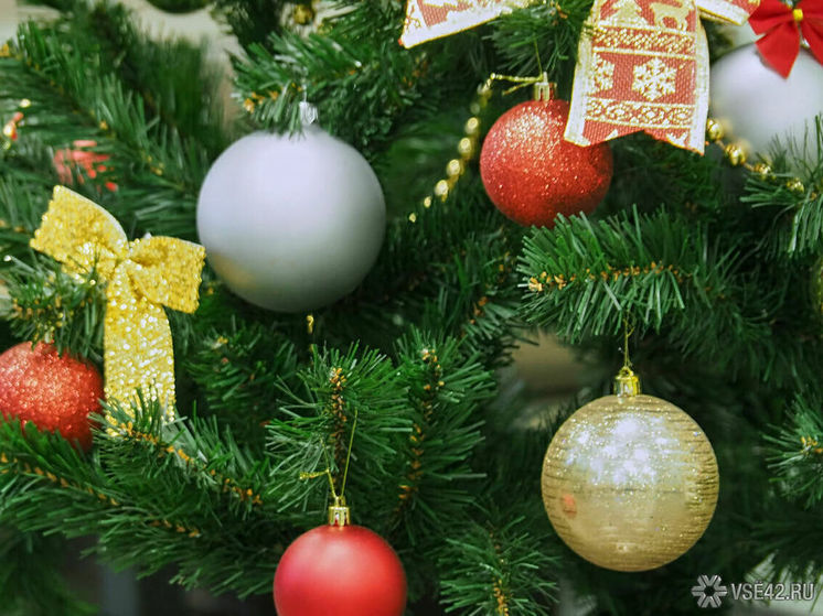 Больше половины кузбассовцев будут работать в новогодние праздники