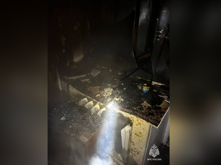 Восемь человек спасли при пожаре в уфимской многоэтажке