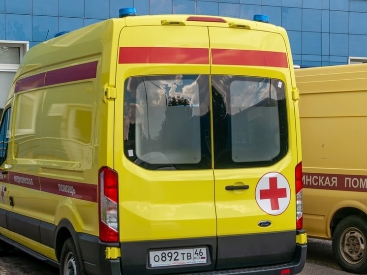 В Курске сбитую автомобилем 37-летнюю женщину доставили в больницу №4