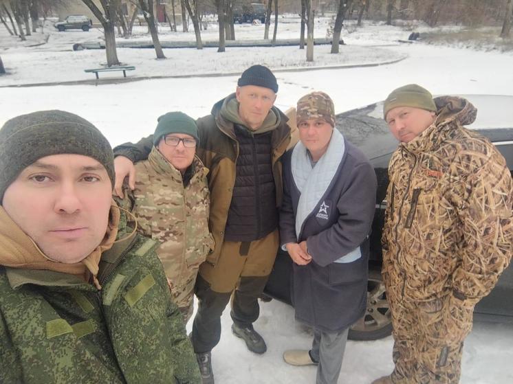 Новосибирский Союз отцов привез подарки раненым бойцам в Луганск