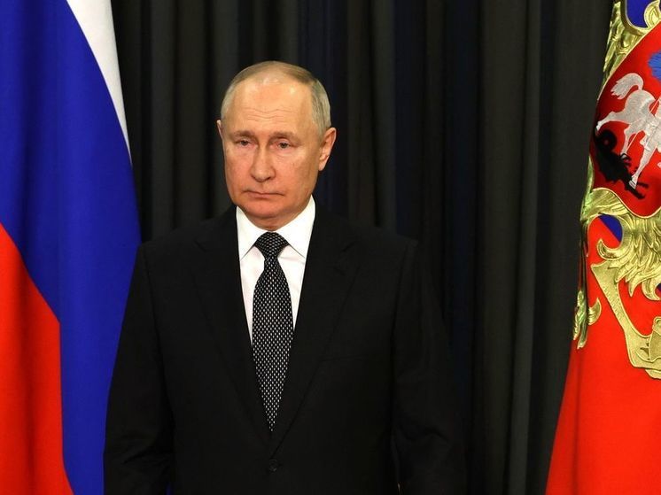 Путин заявил, что работа по повышению морской мощи России будет продолжена