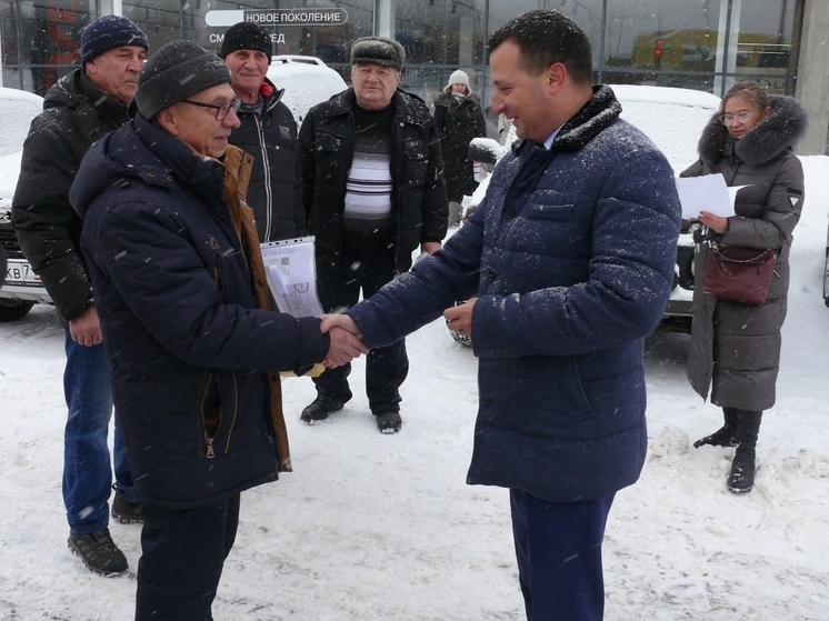 Пострадавшие на производстве туляки получили новые автомобили