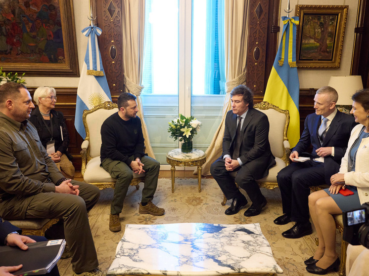 Политолог, глава крымской региональной общественной организации «Центр политического просвещения» Иван Мезюхо рассказал в беседе с телеканалом «360», зачем президенту Украины Владимиру Зеленскому нужно было встретиться с новым лидером Аргентины Хавьером Милеем