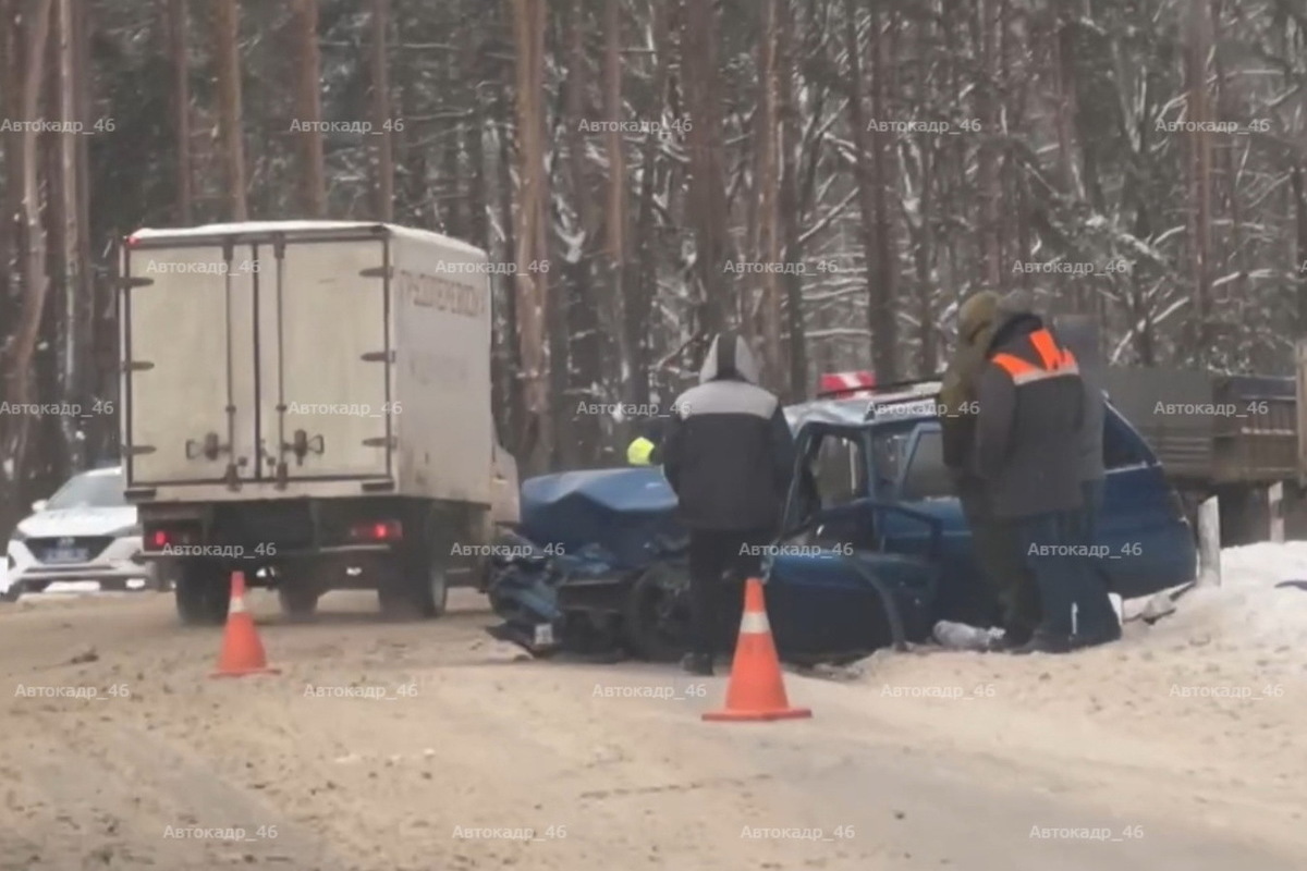 Под Курском в ДТП с грузовиком погибла 51-летняя женщина