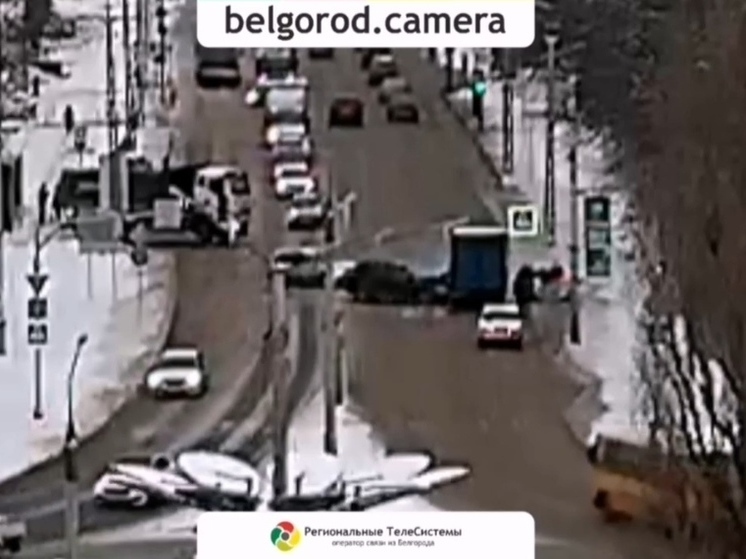 Водитель «Фольксвагена» устроил массовое ДТП в Белгороде