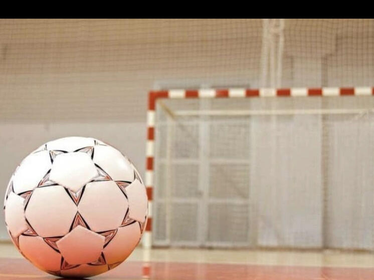 В спортивном зале Ярцевской спортивной школы прошел открытый турнир по мини-футболу