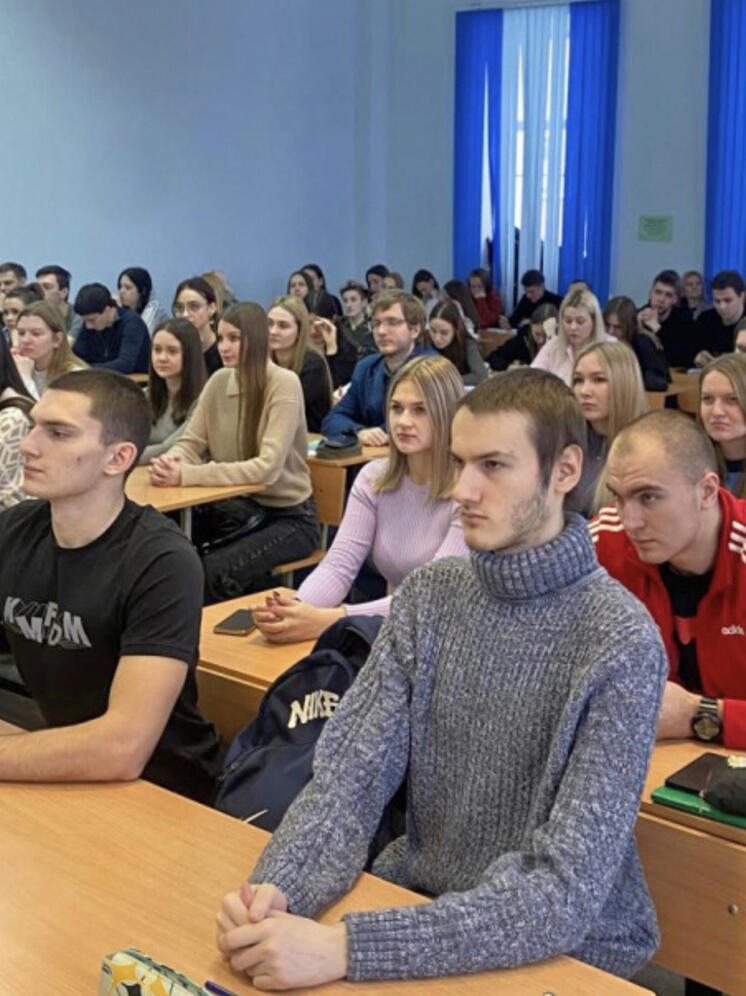 В Смоленске студентам рассказали об особенностях профессии следователя