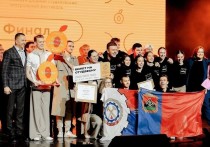Студенческий театр КузГТУ «Карман» одержал победу в международном театральном фестивале «Абрикосовый сад», который прошел в Чебоксарах