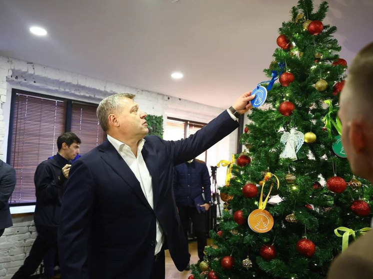 Губернатор Игорь Бабушкин исполнит новогоднее желание 9-летней астраханки