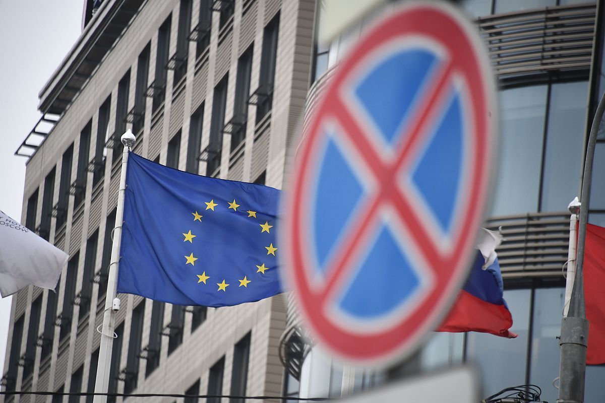 Здание ес в брюсселе. Санкции ес против россии. Саммит ес украина 2023. Евросоюз вводит санкции против. Европарламент.