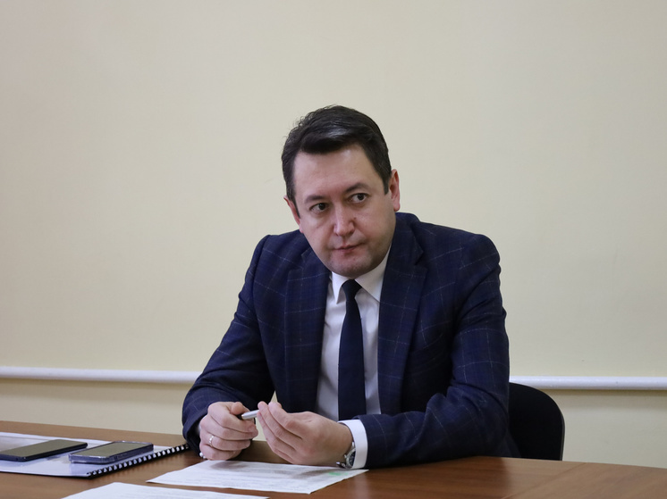 Бутов поздравил туляков с Днём Конституции