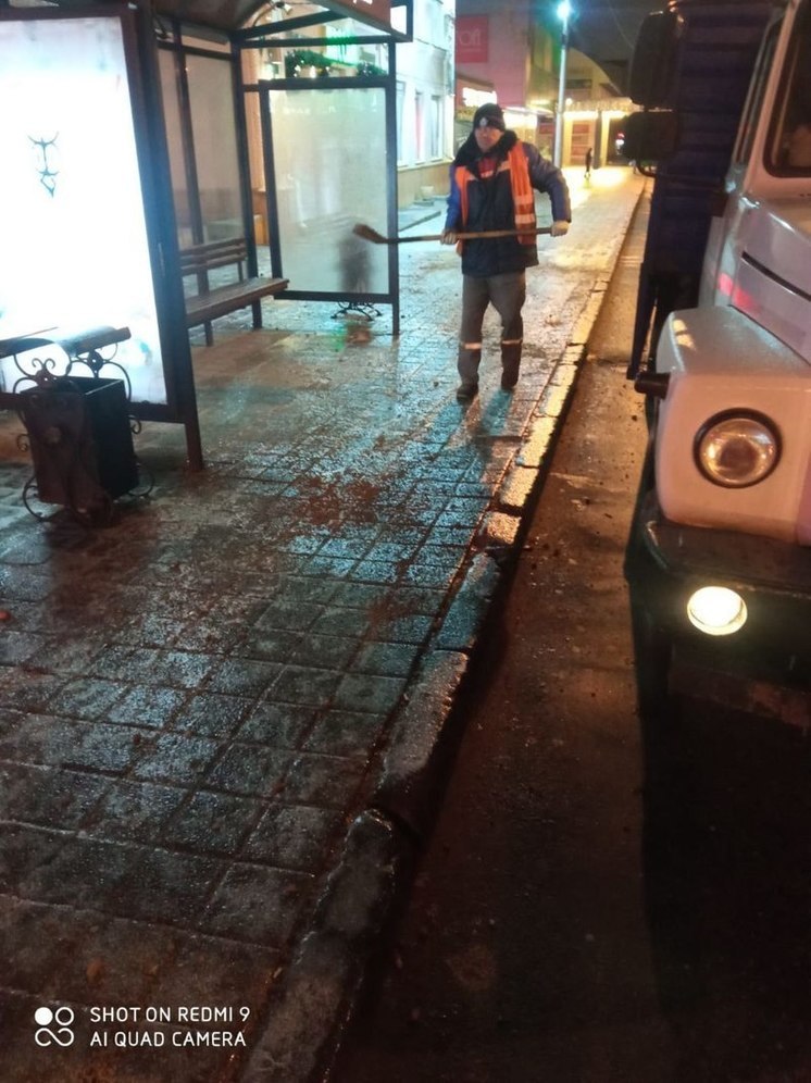 1600 тонн противогололедных материалов высыпали на улицы Ставрополя за ночь