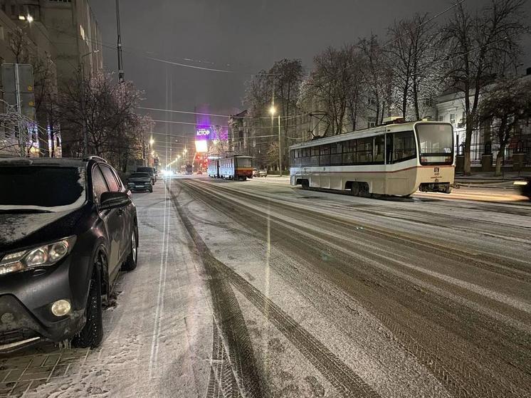 В Ростове парализовало движение трамваев и троллейбусов