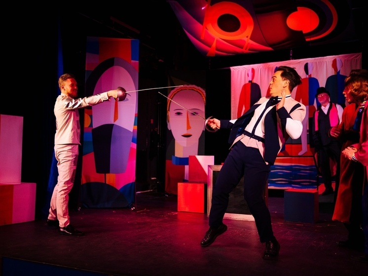 Супрематическая «Бесприданница»: в Смоленске состоялась премьера спектакля