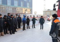 Выставка пожарной, а также специальной техники состоялась у административного здания ГУ МЧС по Республике Бурятия накануне, 12 декабря