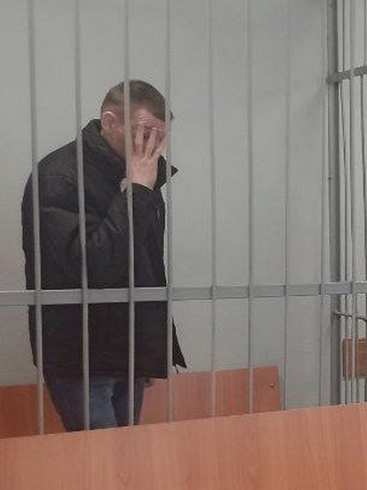 Житель Курска получил 10,5 лет «строгача» за убийство знакомого топором