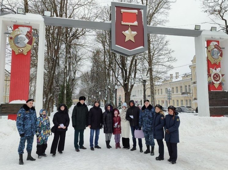 Смоленские таможенники приняли участие в акции "Улицы героев"