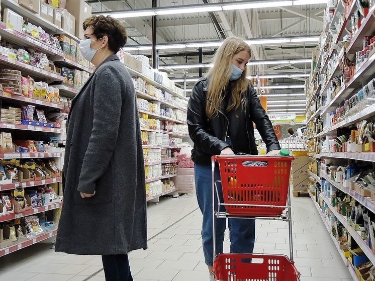 Роспотребнадзор рекомендовал носить маски в Москве