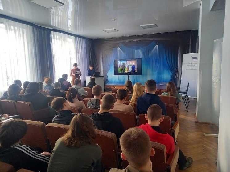Встречу с участником СВО Сергеем Екимовым организовали в одном из музеев Орловской области