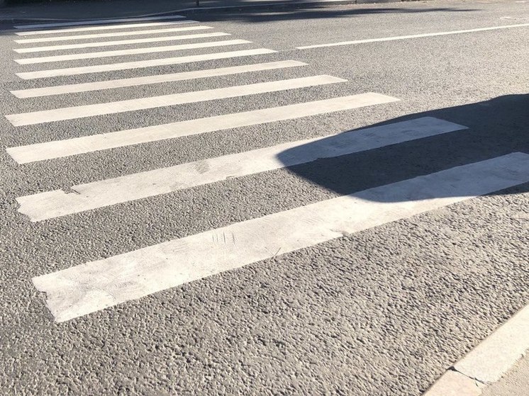 Прокуратура потребовала оборудовать пешеходные переходы в Волхове пандусами