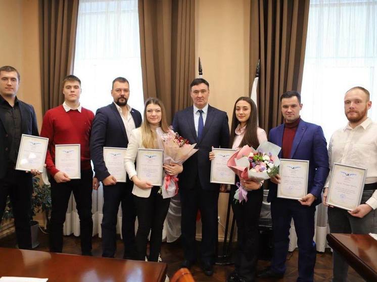 В Иркутске наградили спортсменов, которые стали победителями и призерами чемпионата мира по всестилевому карате