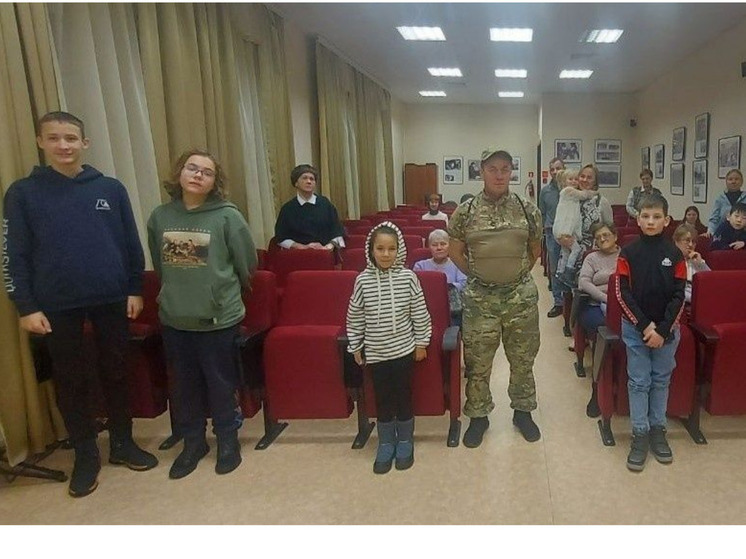 Участник СВО из НАО пообщался со школьниками