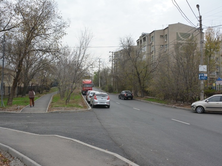 В Астрахани проверили качество ремонта дорог