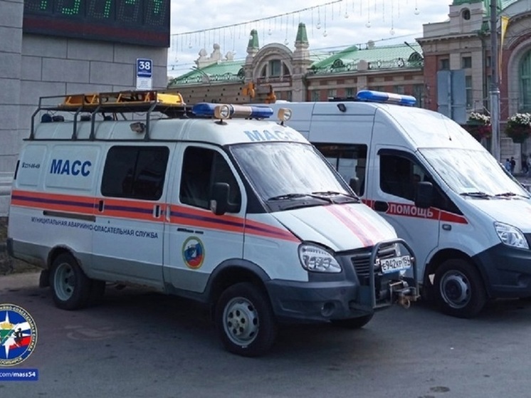 Запах ацетона распространился в подъезде на улице Республиканская в Новосибирске