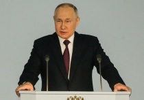 Президент РФ Владимир Путин на Прямой линии обвинил Соединенные Штаты в организации государственного переворота на Украине в 2014 году
