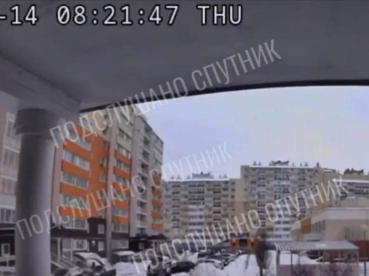 В Засечном мужчина выпал с восьмого этажа