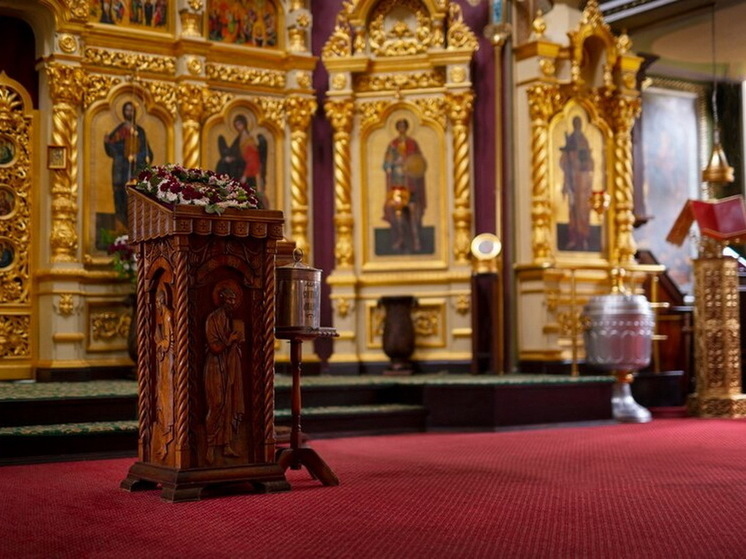 Генштаб ВСУ купил 12 дорогих икон в серебре и позолоте