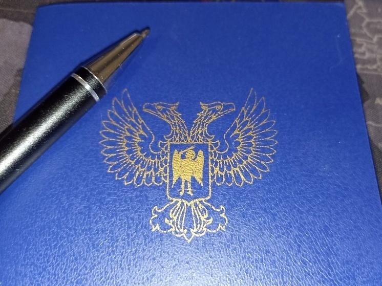 Президент РФ отметил проблему подписания контрактов военнослужащих в Донбассе