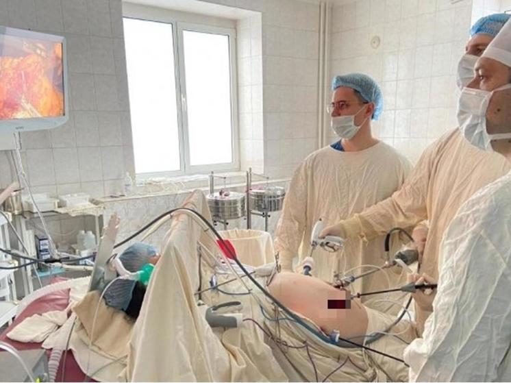 Хирурги провели уникальную операцию в брянском онкодиспансере