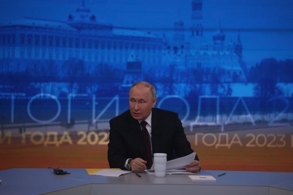Путин пообещал поспособствовать обновлению электросетей Новгородской области