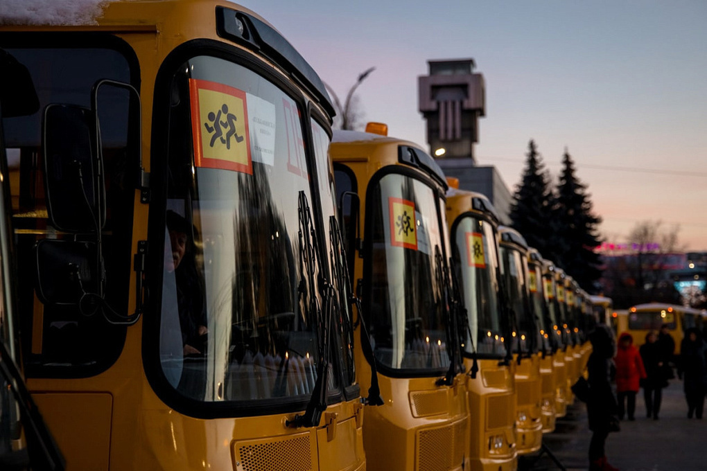 Из-за метели в Курской области 15 декабря запретили выезд школьных автобусов
