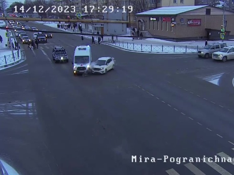 Принявшие роды во время ДТП на Сахалине врачи скорой помощи рассказали о своих эмоциях