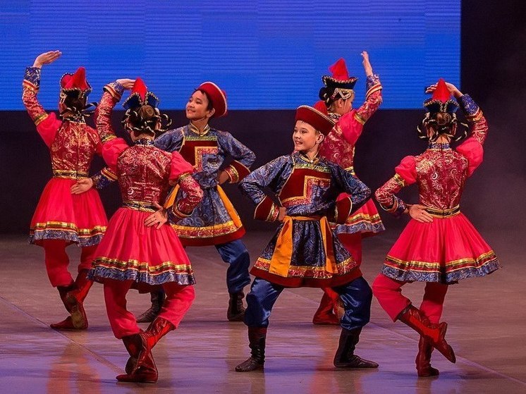 Концерт «Вселенная творчества» в Улан-Удэ собрал около 300 юных танцовщиков