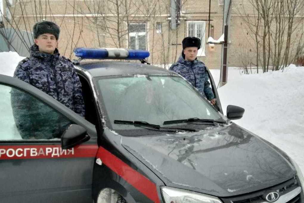 В Скопине Рязанской области двое мужчин пытались ограбить торговый павильон