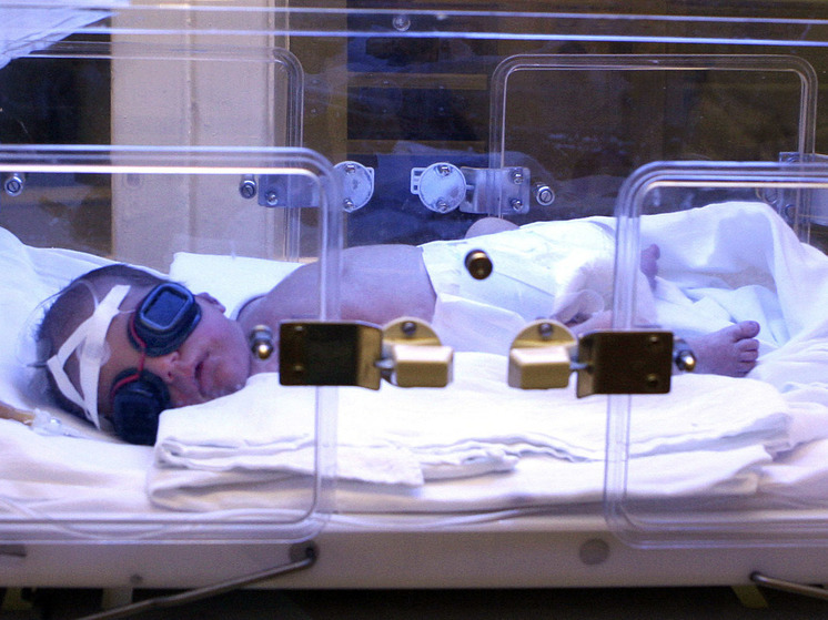 Жительница Екатеринбурга выкинула новорожденного в сугроб