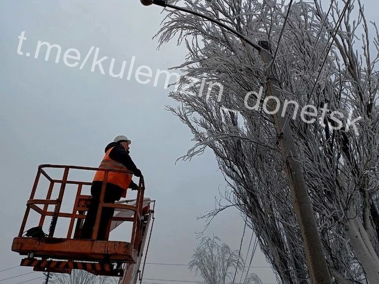 Почти три сотни человек борются с последствиями непогоды в ДНР