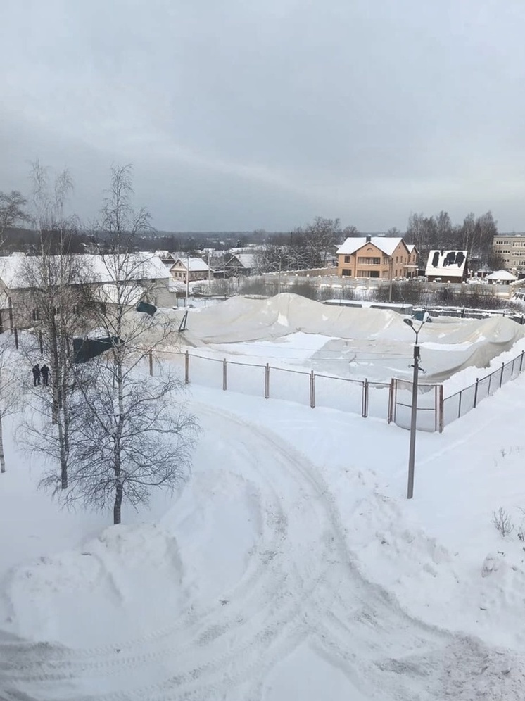 В Тверской области рухнул ФОК